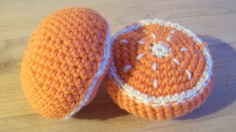 Orange fabriquée au crochet