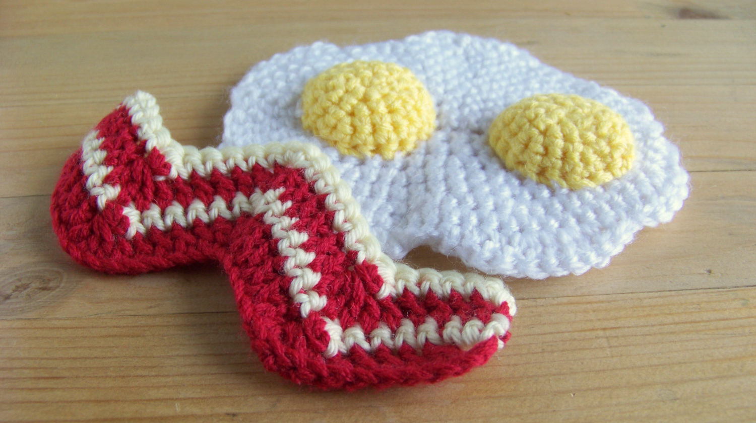 Brunch oeuf et bacon fabriqués en crochet