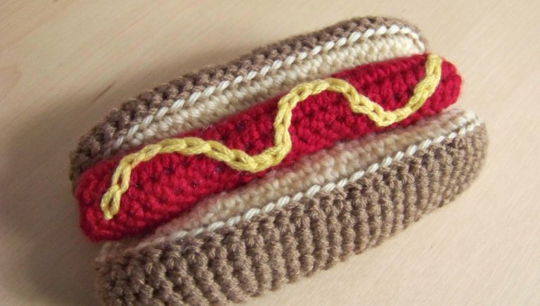 Hot-dog en laine fait au crochet