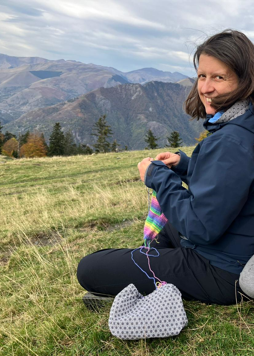 Prof de tricot dans les Pyrénées